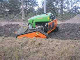 MDB Mini Green Climber Remote controlled Mower - picture1' - Click to enlarge