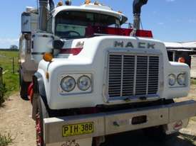 1982 Mack - picture0' - Click to enlarge
