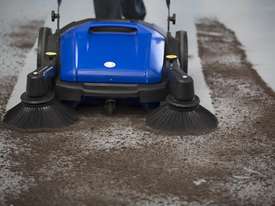 TORNADO BY CONQUEST FLOOR SWEEPER - picture2' - Click to enlarge