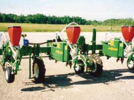 Pneumatic Metered Seed Planter - picture0' - Click to enlarge