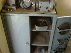 Makino tool & Cutter Grinder - picture0' - Click to enlarge