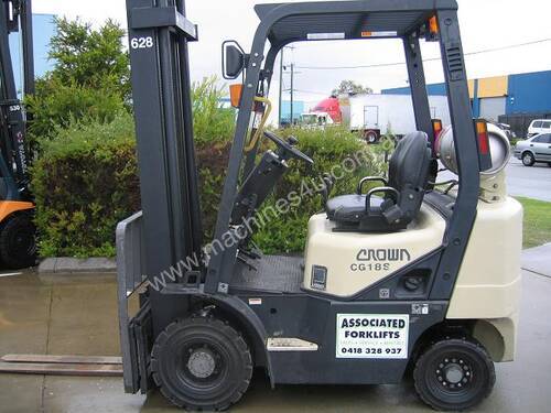 AVAILABLE FOR SHORT OR LONG TERM RENTAL!  CROWN 1.8t  LPG Auto Forklift with LOW HOURS