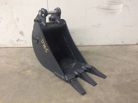UNUSED 300MM TOOTHED BUCKET SUIT 1-2T EXCAVATOR D7 - picture2' - Click to enlarge
