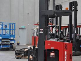 RAYMOND DR32TT Reach Truck - picture0' - Click to enlarge