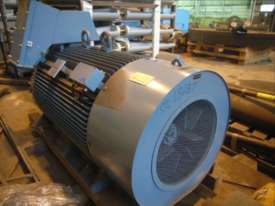 560 kw 750 hp 6 pole 6600v Squirrel Cage Motor - picture1' - Click to enlarge