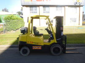 Refurbished 2.5 Tonne Hyster Gas Forklift - Low Hours, Container Mast - picture1' - Click to enlarge