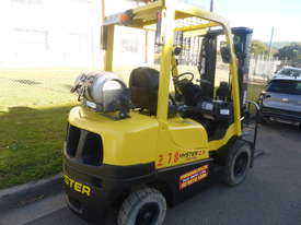 Refurbished 2.5 Tonne Hyster Gas Forklift - Low Hours, Container Mast - picture2' - Click to enlarge