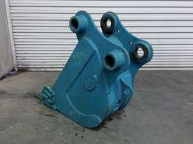 UNUSED 300MM TRENCHING BUCKET TO SUIT 8-11T EXCAVATOR D896 - picture1' - Click to enlarge