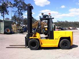 Hyster H7.00XL forklift - picture0' - Click to enlarge