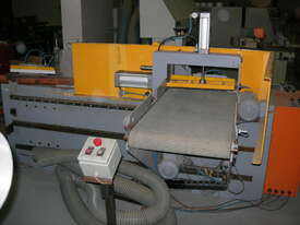 KISS Automatic finger Jointer - picture0' - Click to enlarge