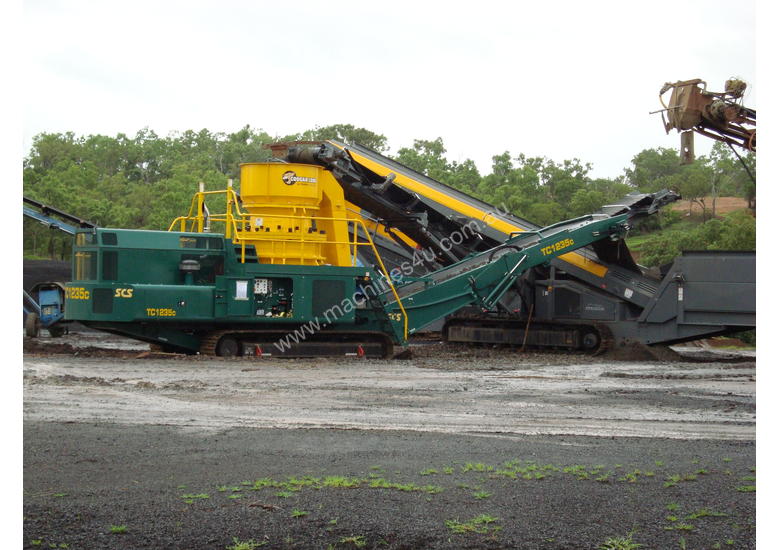 caption SCS TC1235C Mobile Cone Crusher