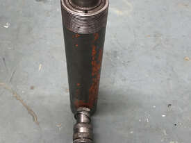 10 Ton Hydraulic Ram Power Team Porta Power Cylinder - picture2' - Click to enlarge
