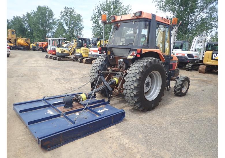 caption Case IH 4230 Tractor and Slasher