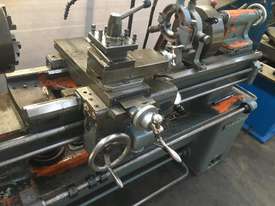 Takisawa TSL-1000D Centre Lathe - picture1' - Click to enlarge