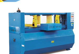 Pallet notching of forklift cut-outs. Twin head. Fast and efficient