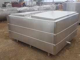 STAINLESS STEEL TANK, MILK VAT 2300 LT - picture1' - Click to enlarge