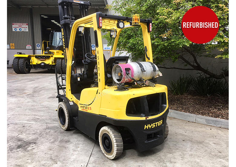 caption 2.5T LPG Counterbalance Forklift