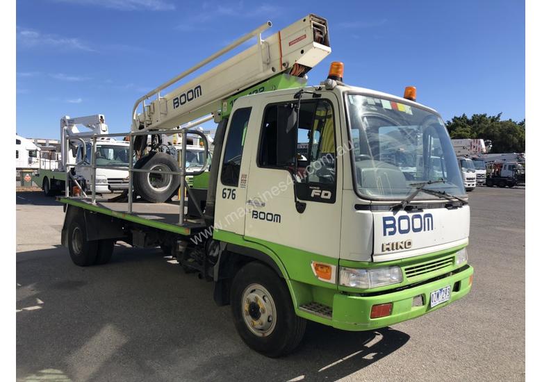 caption 2000 HINO FD2J WITH 1996 STEELCO TRAVEL TOWER