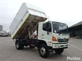 2013 Hino GT 1322 - picture0' - Click to enlarge
