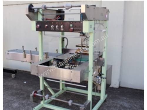 Automatic Sleeve Wrapper Collator - Packmatic Collator 65ASW
