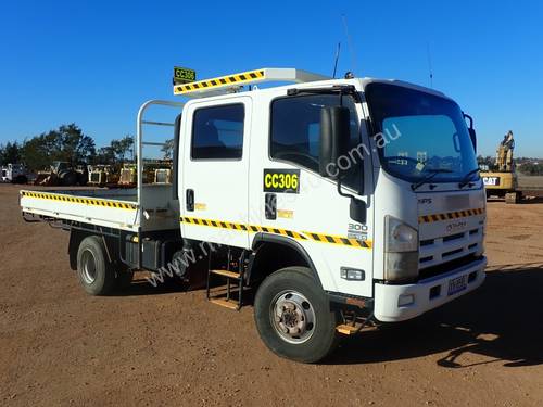 Isuzu NPS300 Tray Truck