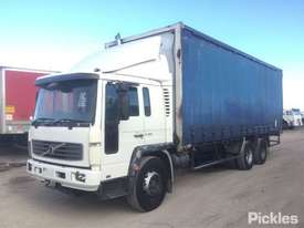 2002 Volvo FL6 - picture2' - Click to enlarge