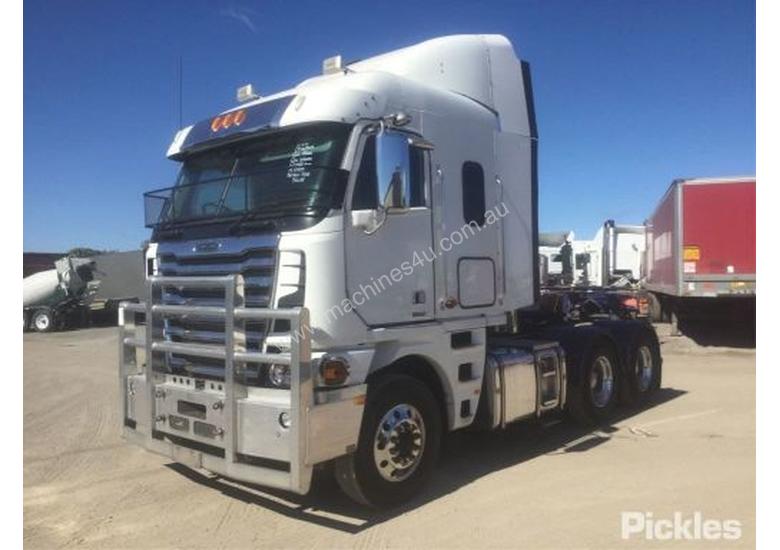 caption 2013 Freightliner Argosy 101