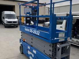 For sale GS-2632 Scissor lift manufactured date 10/07/2015 with 6 years certification remaining. - picture0' - Click to enlarge