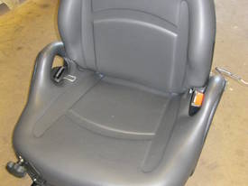 Forklift seats to suit all models - picture1' - Click to enlarge