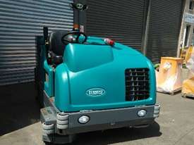 Tennant M30 Sweeper / Scrubber - picture0' - Click to enlarge