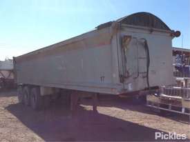 2007 Tip Trailers R Us St3 - picture0' - Click to enlarge