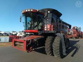 Case IH 8010 & 39ft Macdon Front - picture0' - Click to enlarge