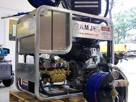 RAMJET 5000 Self-contained water/sewer jetter  - picture1' - Click to enlarge