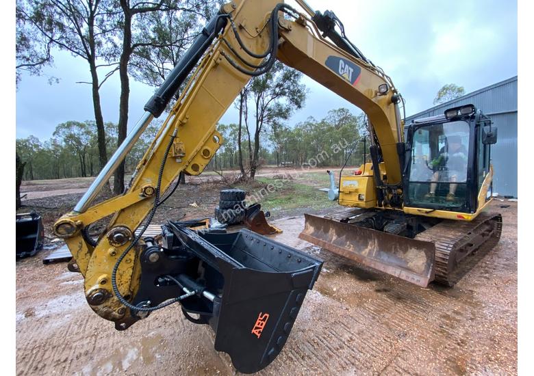 Used 2009 Caterpillar 2009 CAT311D 12 5T Hydraulic Excavator Push Blade