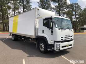 2013 Isuzu FTR900 Long - picture0' - Click to enlarge