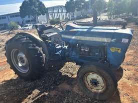 Ford 3000 4 x 2 Tractor, 3615 Hrs - picture0' - Click to enlarge
