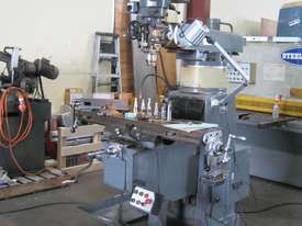 Maxport Taiwanese Turret Mill with Riser Block - picture0' - Click to enlarge