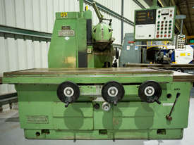SACHMAN R TYPE BED MILL - picture0' - Click to enlarge
