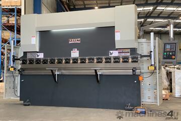 ASSET INDUSTRIAL - 3200mm x 135Ton Ton NC Programmable Includes Laser Guards