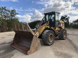 Caterpillar 930G Wheel Loader - picture0' - Click to enlarge