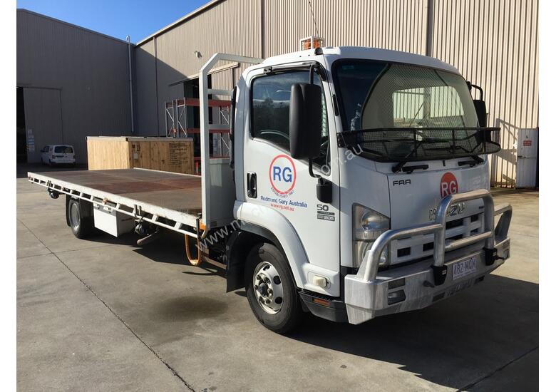 Buy Used 2009 Isuzu FRR500 LONG Tipping Tray Truck in , Listed on