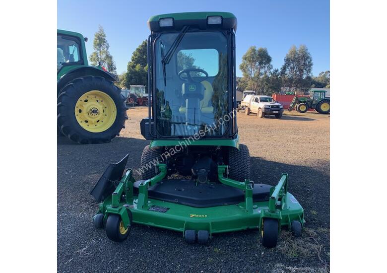 caption John Deere 1445 Out Front Mower