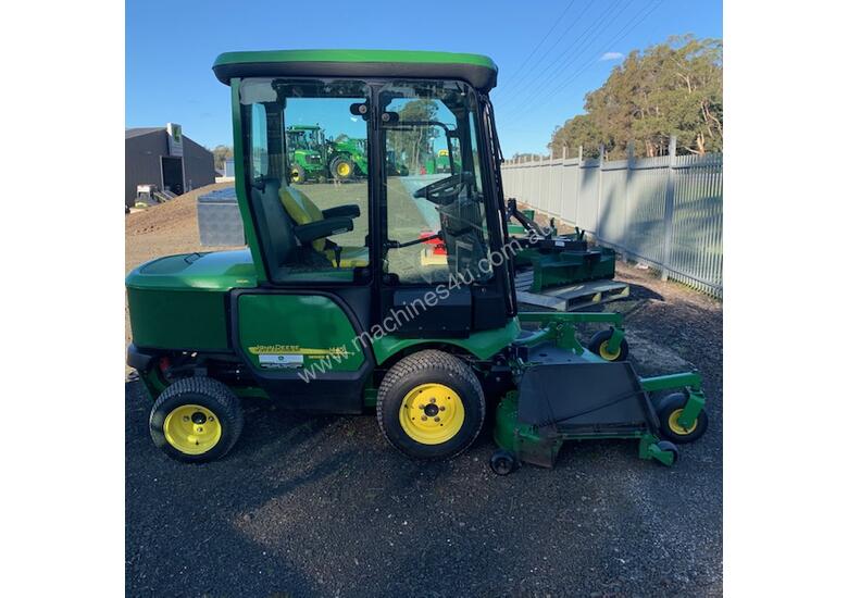 caption John Deere 1445 Out Front Mower