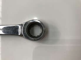 Gearwrench Ratchet Wrench 18mm Standard Length 9118D - picture1' - Click to enlarge