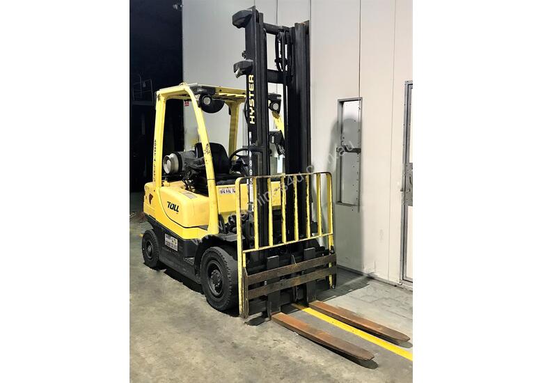 caption 2.5T LPG Counterbalance Forklift