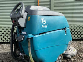 Tennant T5 Sweeper Sweeping/Cleaning - picture1' - Click to enlarge