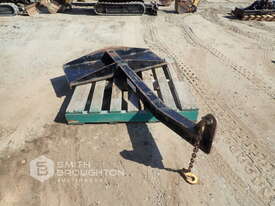 LIFTING JIB - picture0' - Click to enlarge