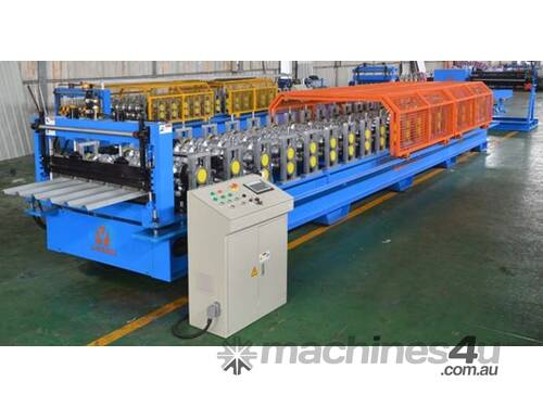Corrugated roll forming line