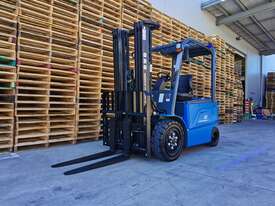 BYD ECB35 Lithium(LiFePo4) Counterbalance Forklift - picture1' - Click to enlarge