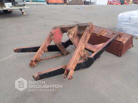 FRONT END LOADER ATTACHMENT - picture1' - Click to enlarge